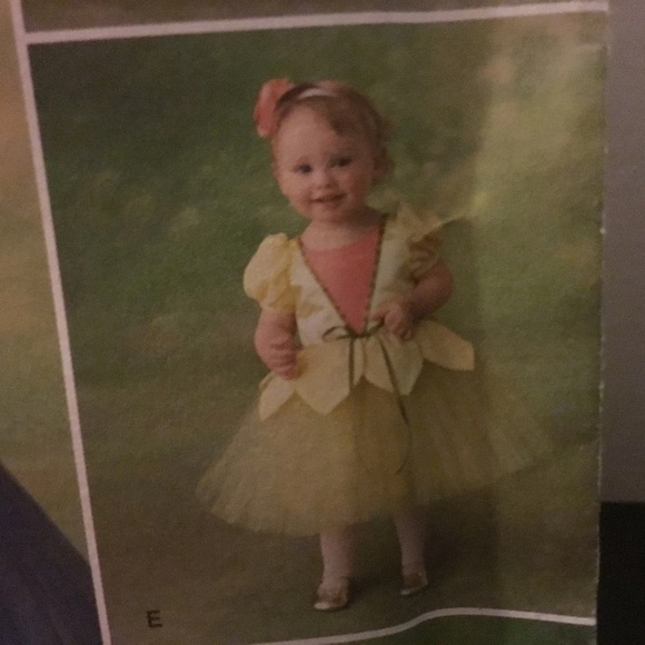 Simplicity 2569 Kids Costume Pattern - 4-5-6-7-8-princess-witch-fairy - Picture 5 of 8